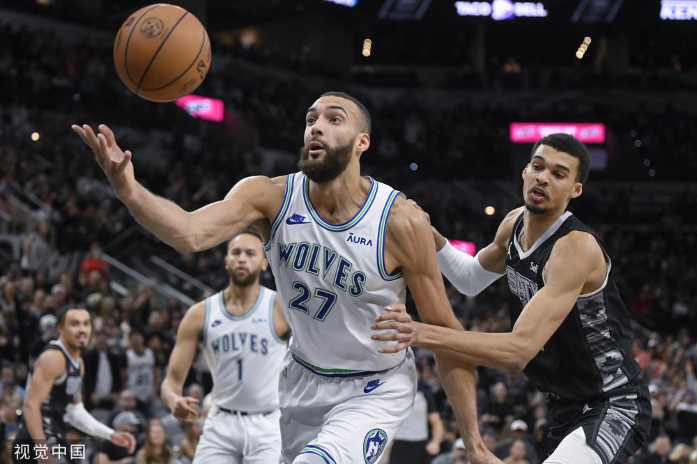 施这一球 施这一球