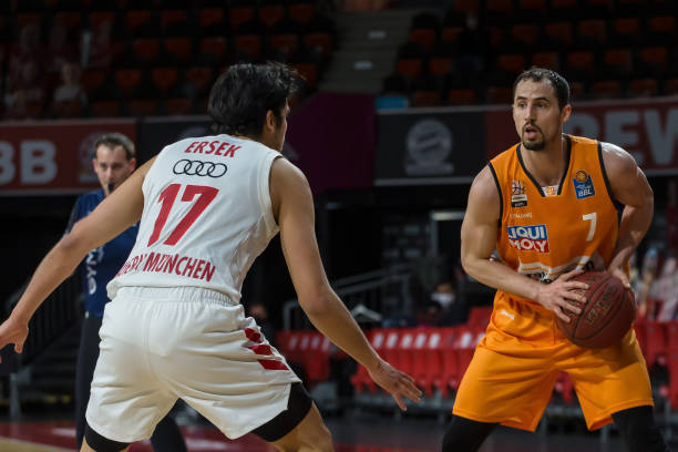 后或定位球 后或定位球