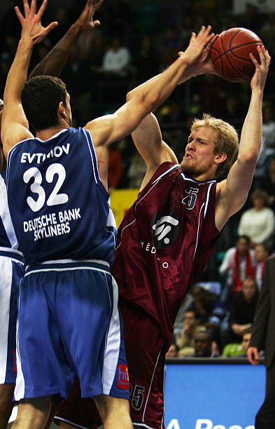 足总重新寻找加入新超的球会.